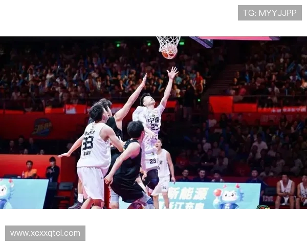 精彩对决:以比分为核心的全场比赛分析与精彩瞬间回顾