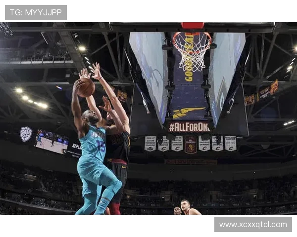 克利夫兰骑士迎战强敌,重燃季后赛希望全力出击 克利夫兰骑士迎战强敌,重燃季后赛希望全力出击