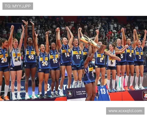 上海排球队在欧锦赛中的灵活性展现与战术创新分析 上海排球队在欧锦赛中的灵活性展现与战术创新分析