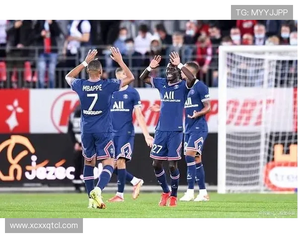 布雷斯特迎战克莱蒙争夺法甲积分榜关键战役的精彩对决